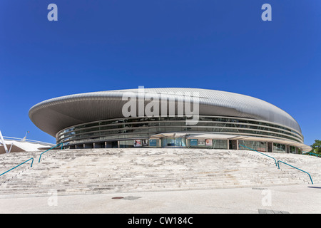 Atlantico Pavillon (Pavilhão Atlântico) AKA Altice oder MEO Arena im Park der Nationen (Parque das Nações), durch Regino Cruz für die Expo 98. Lissabon, Portugal. Stockfoto