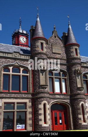 Stadt von Stornoway, Schottland. Malerische Aussicht von dem alten Rathaus in Stornoways South Beach. Stockfoto