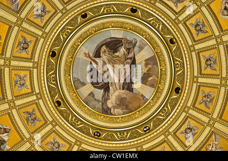 religiöse Malerei auf Kuppel in St.-Stephans Basilika, Budapest Stockfoto