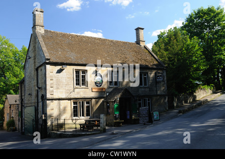 Das Fox Inn in kleinen Barrington, Gloucestershire, England Stockfoto