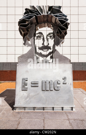 Skulptur von Albert Einstein am Questacon, National Science and Technology Centre, Canberra, Australien. Stockfoto