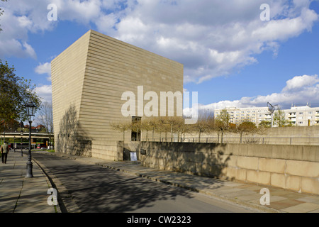 Neue Synagoge, durch Wandel Hofer Lorch und Hirsch, Dresden, Deutschland. Gewinner des Arup Welt Architektur Gebäude des Jahres ausgezeichnet. Stockfoto