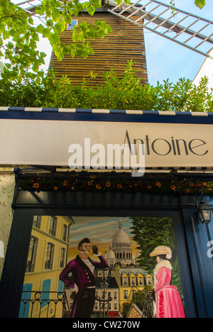 Paris, Frankreich, alten französischen Brasserie Restaurant Café in Montmartre Bereich, Antoine Stockfoto