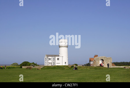 Die Überreste der St. Edmunds Chapel und Leuchtturm, alte Hunstanton Norfolk, England, UK Stockfoto