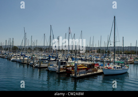 Monterey, CA, Segelboot Flotte im Hafen Stockfoto