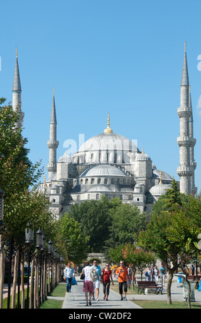 ISTANBUL, TÜRKEI. Die Sultanahmet Camii (auch bekannt als die blaue Moschee) im historischen Sultanahmet Viertel der Stadt. 2012. Stockfoto