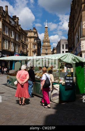 Monatliche lokaler Gemüsemarkt in Halifax stattfand. Stockfoto