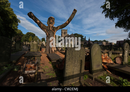 Pfarrkirche Saint Wilfred, in Calverley, Leeds. Die Kirche wurde bis ins 14. Jahrhundert zurück. Stockfoto