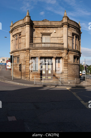 Gelände des ehemaligen Carnegie-Bibliothek in Shipley, in der Nähe von Bradford. Stockfoto