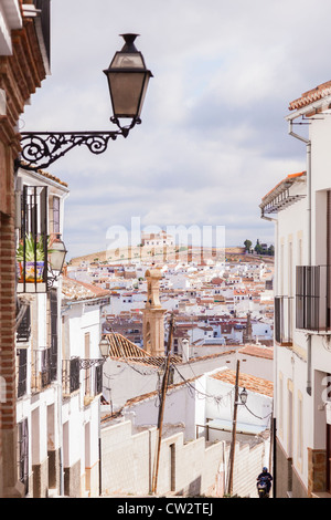 Antequera, Andalusien, Andalusien, Spanien, Europa. Blick über "Weiße Dorf" Dächer von der "Altstadt". Stockfoto