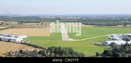 Luftaufnahme als kommen ins Land am Flughafens Flugplatz, Northampton Flugplatz Stockfoto