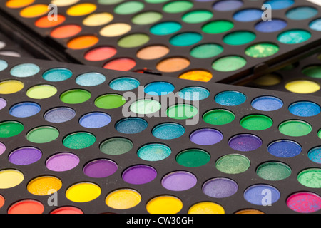 Reihe von bunten Lidschatten, Makro Stockfoto