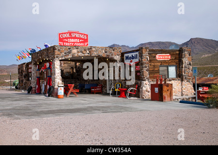 Der restaurierte Cool Springs Tankstelle entlang der Route 66 in westlichen Arizona. Stockfoto