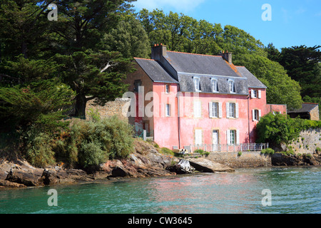 Red House, Port Anna, La Marle Fluss, Golfe du Morbihan, Vannes, Morbihan, Bretagne, Frankreich Stockfoto