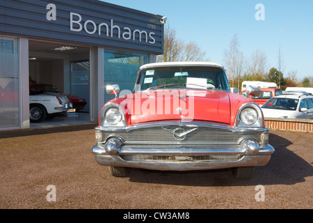 Eine 1956 Packard Patrician Limousine gehört eine Oldtimer-Auktion bei Bonhams Oxford Stockfoto
