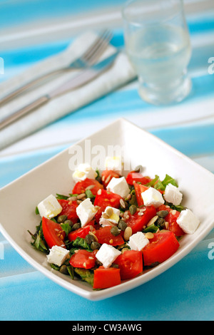 Salat mit Feta-Käse. Rezept erhältlich Stockfoto