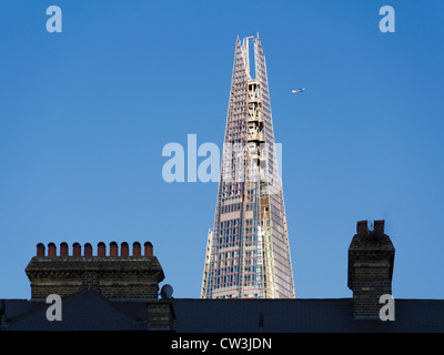 Die Scherbe, Southwark Schornstein und Weitergabe Verkehrsflugzeug, London Stockfoto