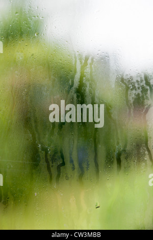 beschlagene beschlagene gescheiterten doppelt verglaste Fenster Stockfoto