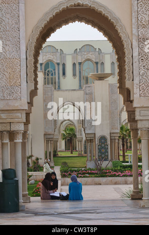 schönes Design und Detail auf erstaunliche Hassan II Moschee in Casablanca, Marokko Stockfoto