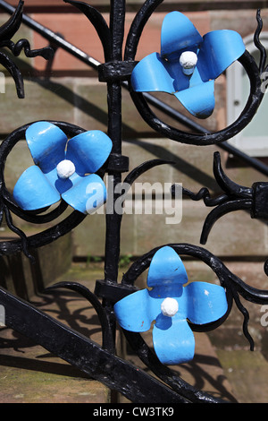 Dekorative schmiedeeiserne arbeiten auf der Treppe bis zu den Midsteeple, Dumfries, Scotland, UK Stockfoto