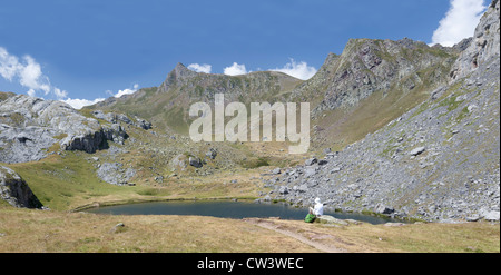 Der Casterau See in Nationalparks der Pyrenäen (westlichen Pyrenäen - Frankreich). Le Lac Castérau Dans le Parc national des Pyrénées Stockfoto