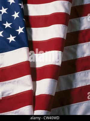 Diese gefaltet amerikanische Flagge zeigt Sterne gegen ihre blauen Feld in der linken oberen Ecke. Es gefaltet unter Mitte blau Stockfoto