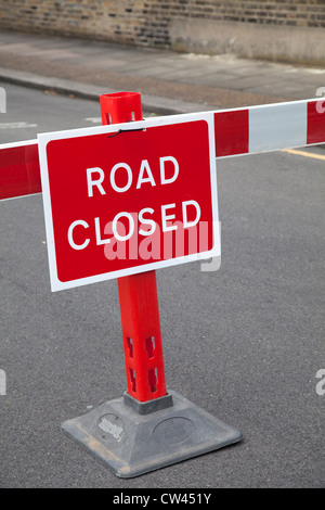 Geschlossene Straßenschild in London UK Stockfoto
