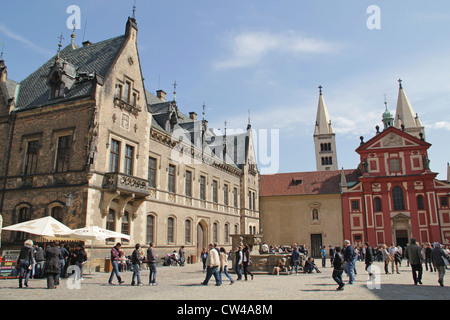 Prag, Tschechien - Hradschin - In der Prager Burg. Platz hinter der St.-Veits-Dom Stockfoto