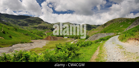 Kupferbergwerke Tal im Sommer in der Nähe von Coniston im englischen Lake District Stockfoto