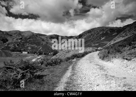 Schwarz / weiß Bild Kupferbergwerke Tal in der Nähe von Coniston im englischen Lake District Stockfoto