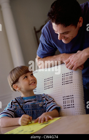 Vater und Sohn sahen einander Stockfoto