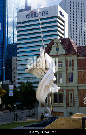 Perth Westaustralien - die Skulptur Ascalon außerhalb St Georges Cathedral in Perth, Western Australia. Stockfoto