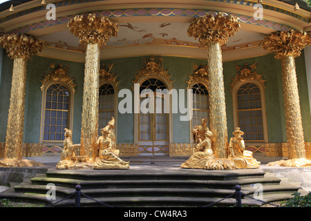 Nördlichen Eingang zum chinesischen Haus gebaut ein Gartenpavillon von Friedrich die großen im Park Sanssouci in Potsdam, Deutschland Stockfoto