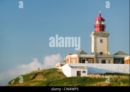 Der Leuchtturm am Cabo da Roca am Atlantischen Ozean in Sintra Portugal westlichsten Punkt auf Kontinent Europa welche Dichter Camões Stockfoto