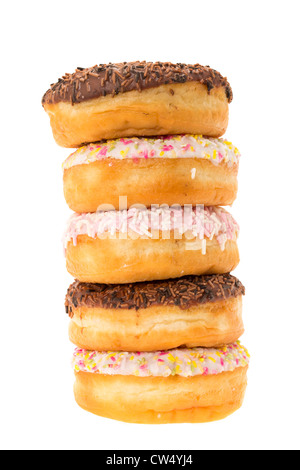 Eine Auswahl von Donuts gestapelt auf einem Haufen - Studio gedreht mit weißem Hintergrund Stockfoto