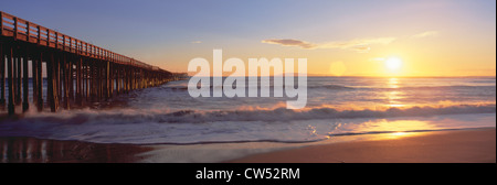 Ventura Pier bei Sonnenuntergang, California Stockfoto
