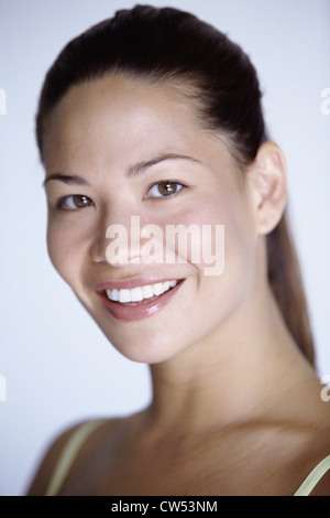 Porträt einer jungen Frau, Lächeln Stockfoto
