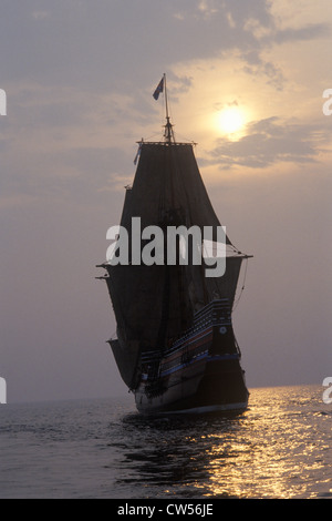 Silhouette der eine Nachbildung der Mayflower II, Plymouth, Massachusetts Stockfoto