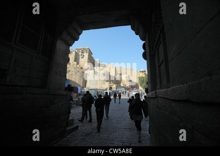 das Tor zur Festung von Jaisalmer, Rajasthan, Indien Stockfoto