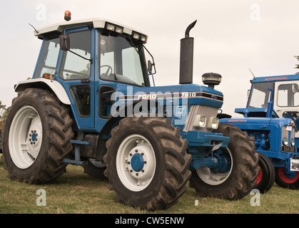 Oldtimer Ford Traktor im Park Astle Turnierplatz Stockfoto