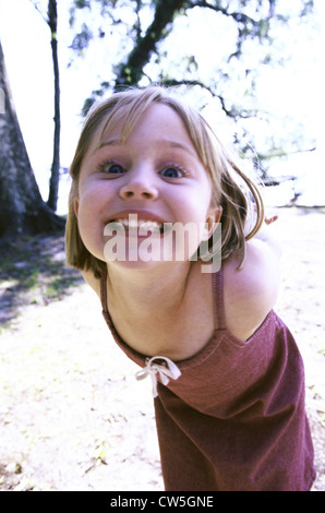 Porträt eines Mädchens, das Lächeln auf den Lippen Stockfoto