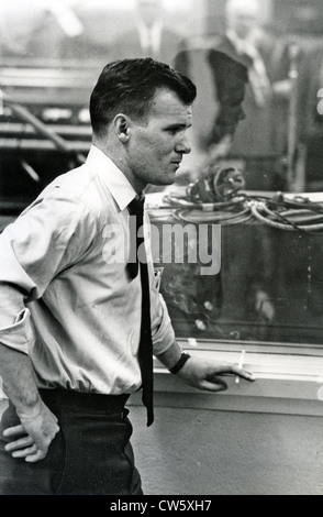 BARRY SADLER (1940-1987) US Army Ex-Combat Medic Aufnahme seiner "Balladen der Green Berets" in den RCA-Studios im Jahr 1966 Stockfoto