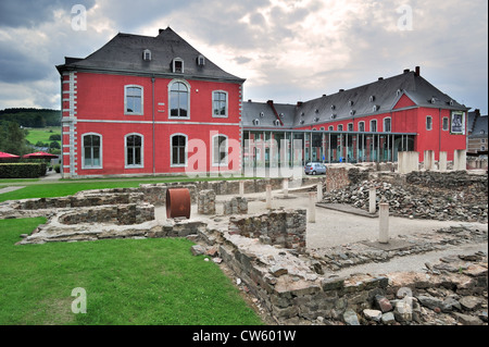 Archäologische Stätte vor Stavelot Abbey, Ardennen, Belgien Stockfoto