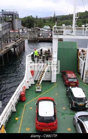 Der Calmac-Fähre von Mallaig Andocken an Armadale auf der Isle Of Skye, westlich von Schottland Stockfoto