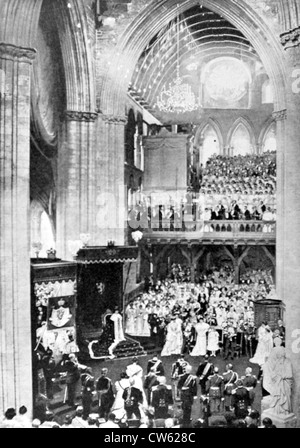 Krönung von König Haakon VII und Königin Maud von Norwegen in Trondhjem Kathedrale, 1906. Stockfoto