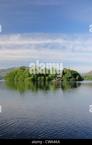 Derwent Isle und Katze Glocken an einem sonnigen Sommertag der blauen Himmel im englischen Lake District Stockfoto