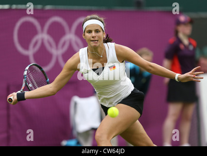 Julia Goerges (GER) in Aktion in Wimbledon während der Olympischen Spiele 2012 Stockfoto