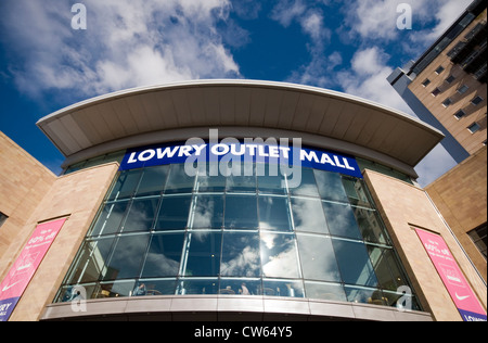 Der Eingang zu der Lowry Outlet Mall in Salford Quays in der Nähe von Manchester in England, UK Stockfoto