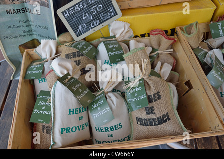 Herbes de Provinz für den Verkauf außerhalb Shop, Marseille, Bouches-du-Rhône Abteilung, Provence-Alpes-Côte d ' Azur, Frankreich Stockfoto