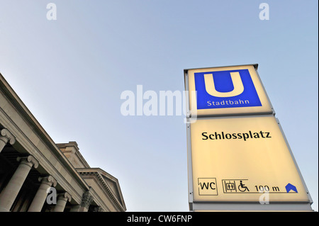 Zeichen der u-Bahnstation Schlossplatz, Deutschland, Baden-Württemberg, Stuttgart Stockfoto